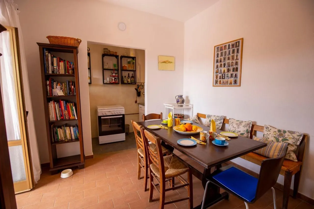 Borgo Di Caldana Accoglienza Turistica Diffusa Aparthotel