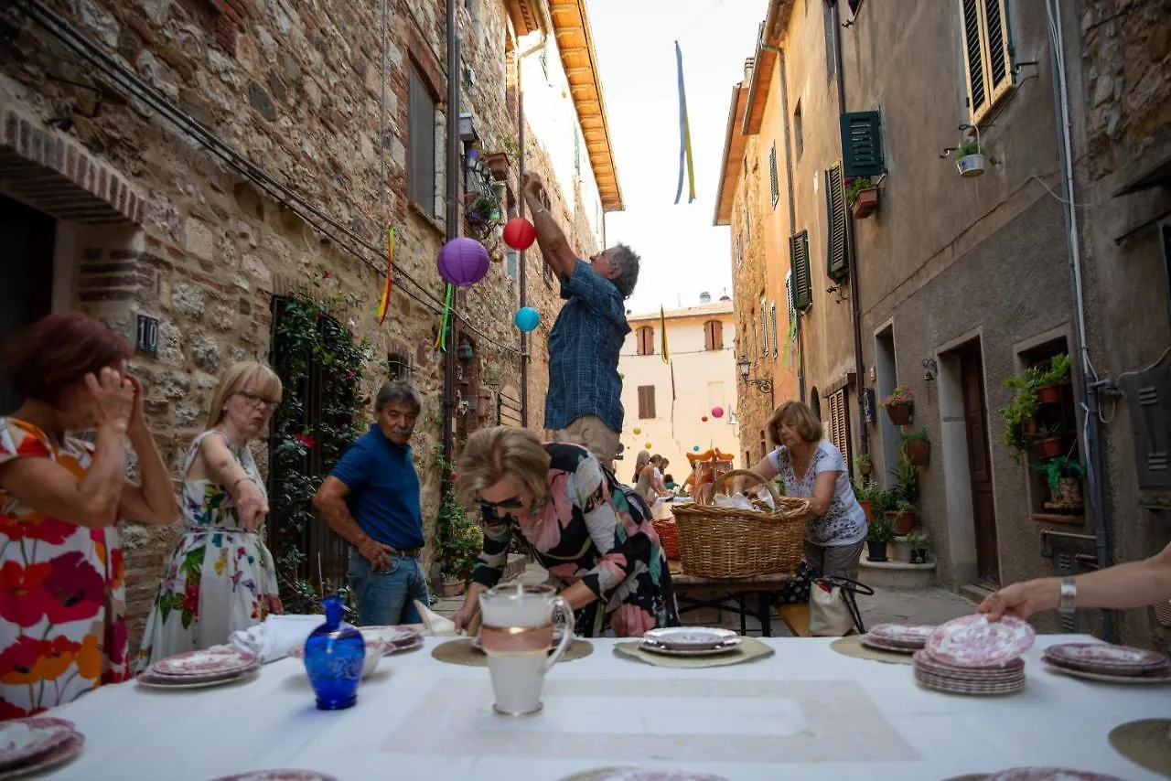 Aparthotel Borgo Di Caldana Accoglienza Turistica Diffusa Italy