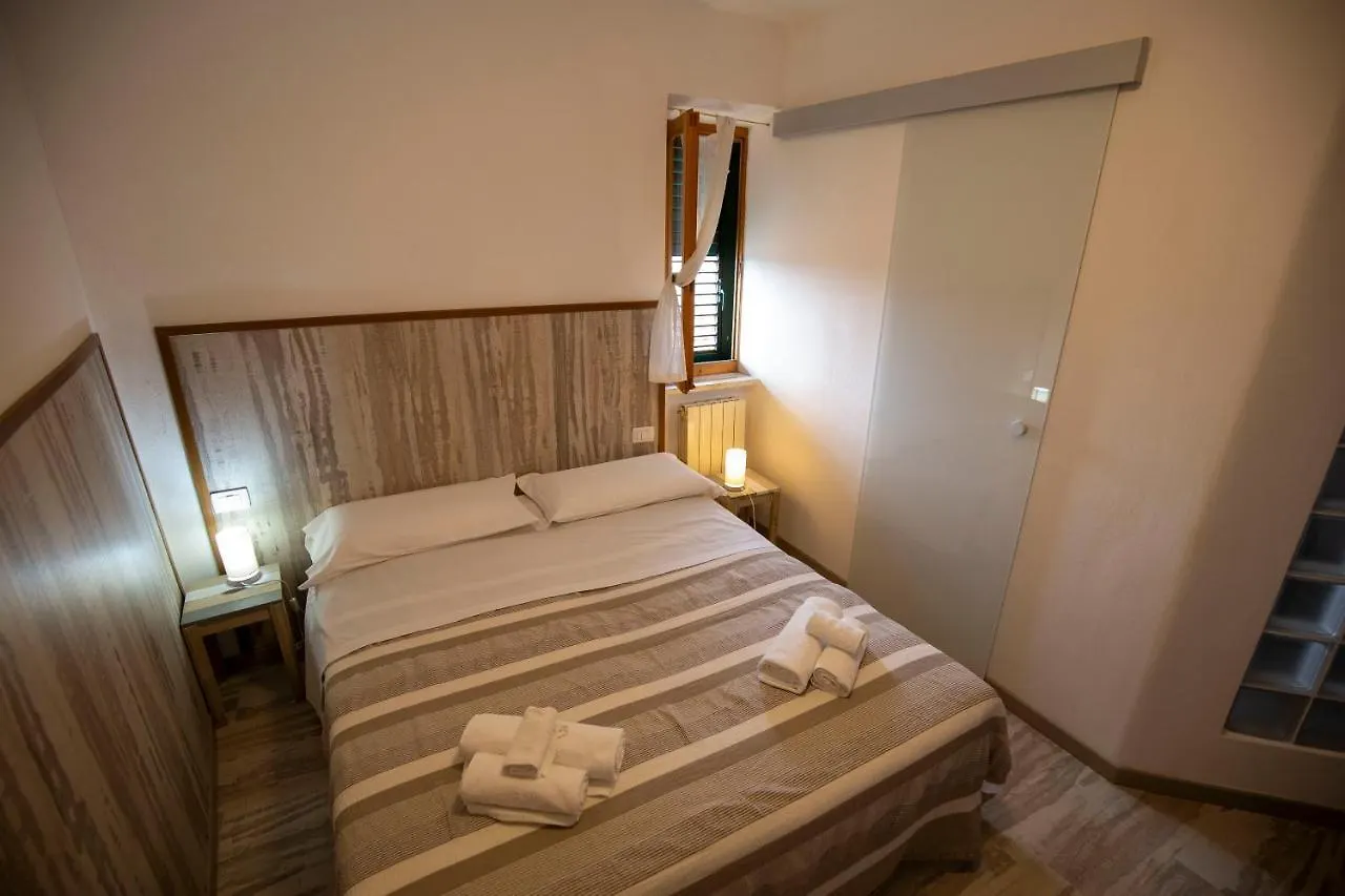 Borgo Di Caldana Accoglienza Turistica Diffusa 0*,